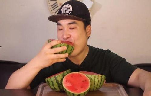 最新免费吃瓜网红网站,最新免费吃瓜网红网站，带你畅游娱乐资讯海洋！  第1张